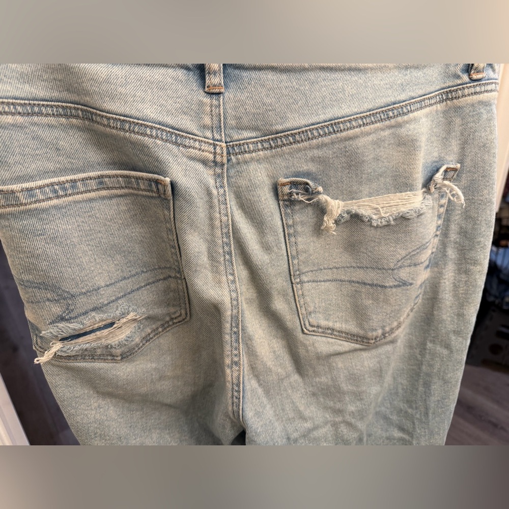 American Eagle Ripped Denim Jeans - Picture 8 of 14